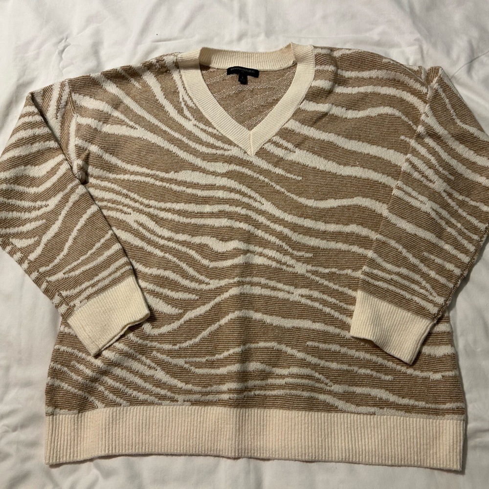 Banana Republic Tan and Cream Knit Sweater